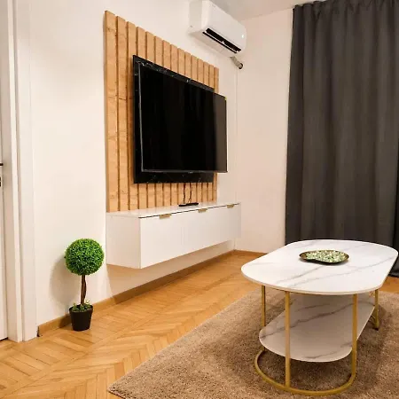 Ultracentral 1 Bedroom With Parliament View Appartement *